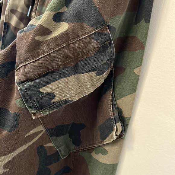 Camo Hooded Jacket - Picture 9 of 16